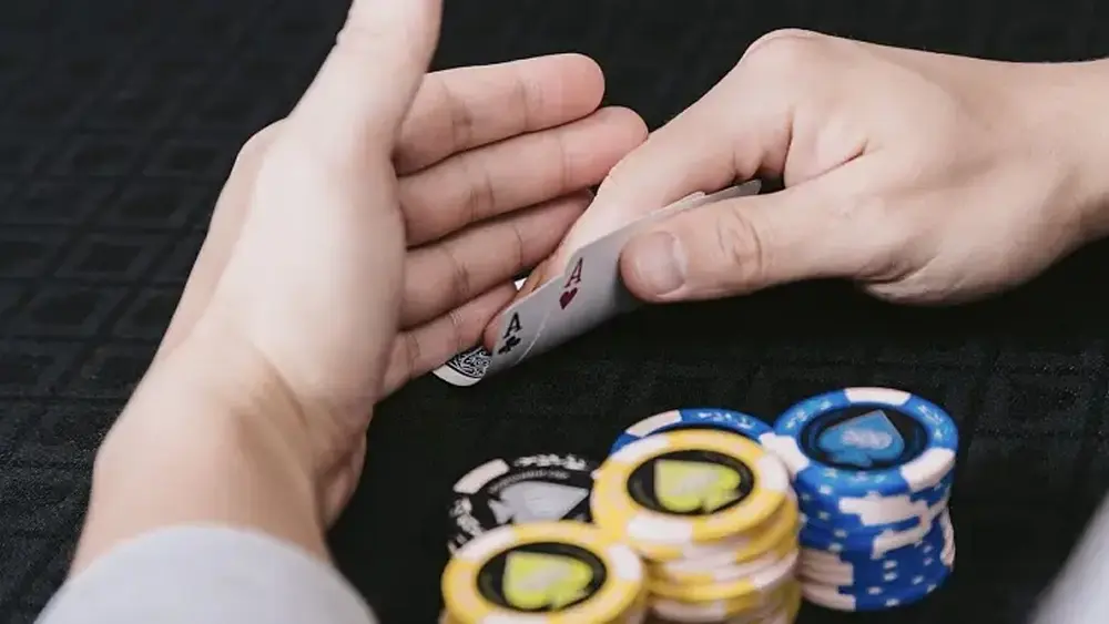 手机棋牌游戏APP正规商店安全下载(图2)