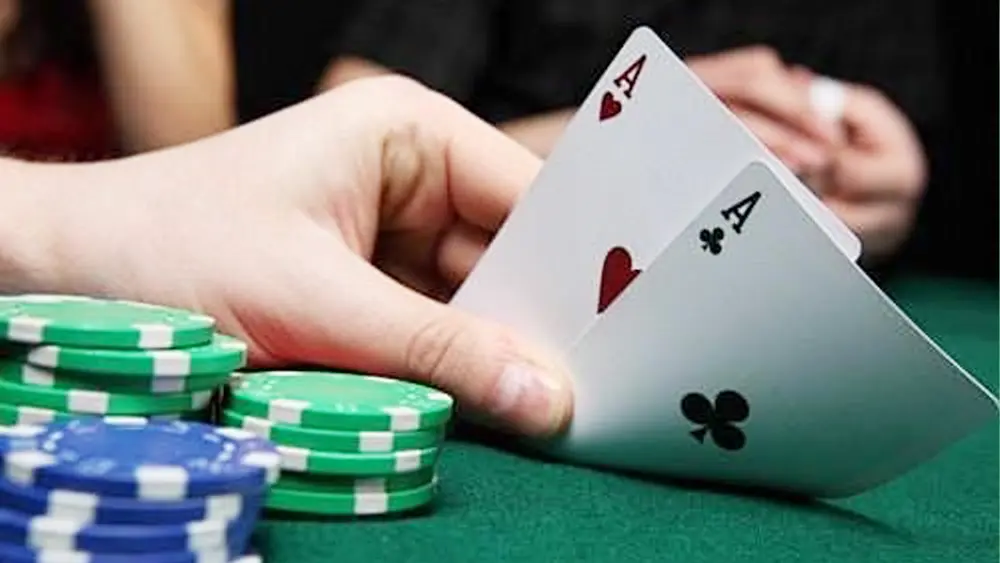 最新热门棋牌游戏：免费下载安装入口(图1)